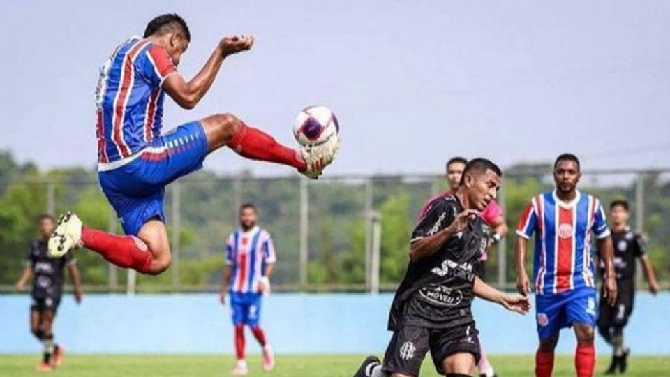 Escándalo en Brasil: Futbolista mete autogol y es despedido ante sospecha por amaño de partidos