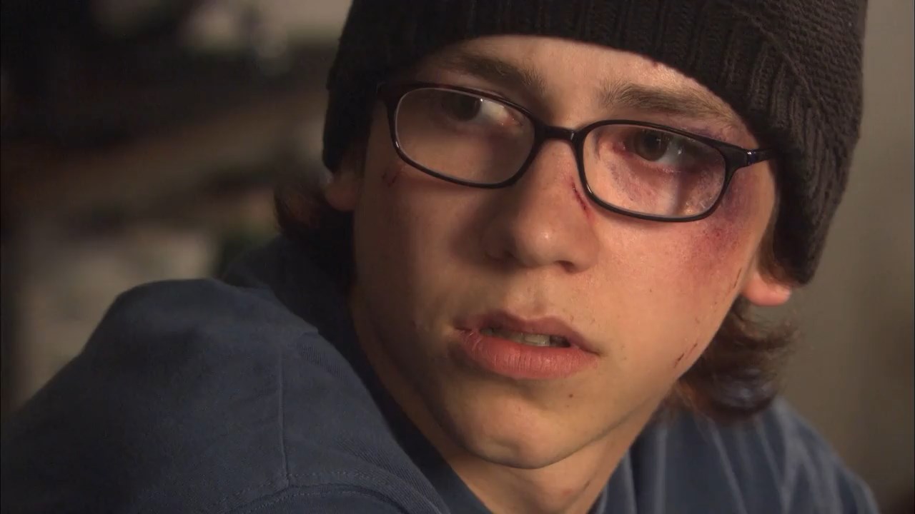 Skins (2007) Season 1 [Hindi + Tamil + Telugu + English] WebRip 480p, 720p ESub - Complete Screenshot