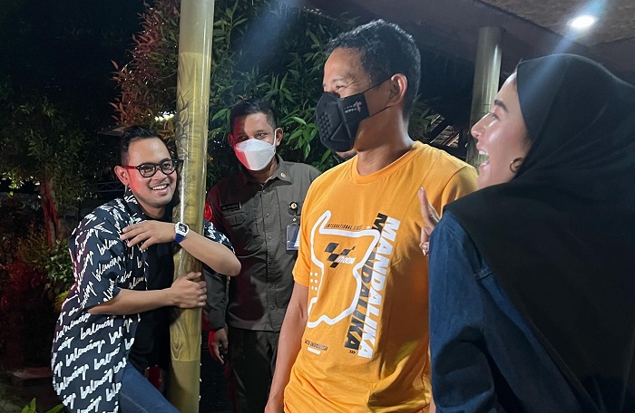 Foto kocak yang dibagikan istri Gilang, Shandy Purnamasari melalui akun Instagram-nya.