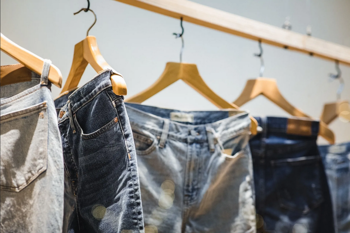 No laves tus pantalones de mezclilla seguido, ¡podrías dañarlos!