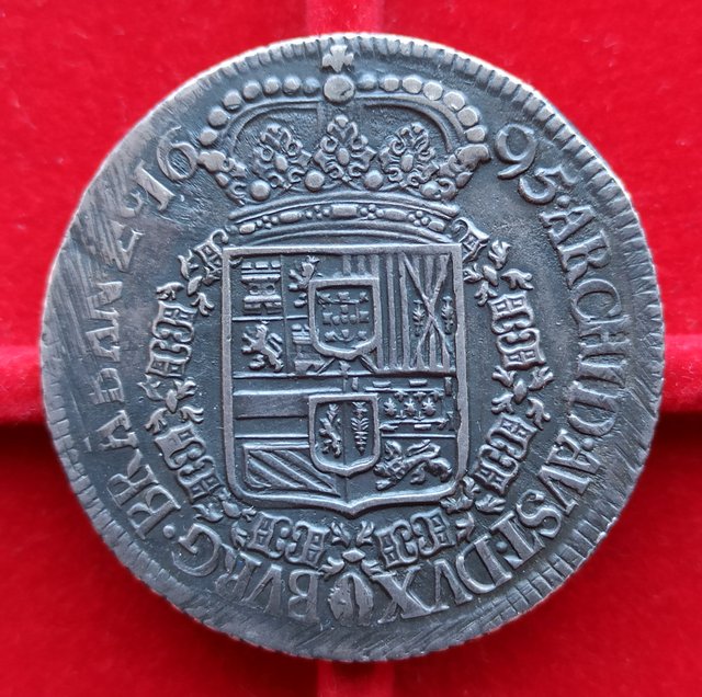 patagón de Carlos II de 1695 de Amberes 27