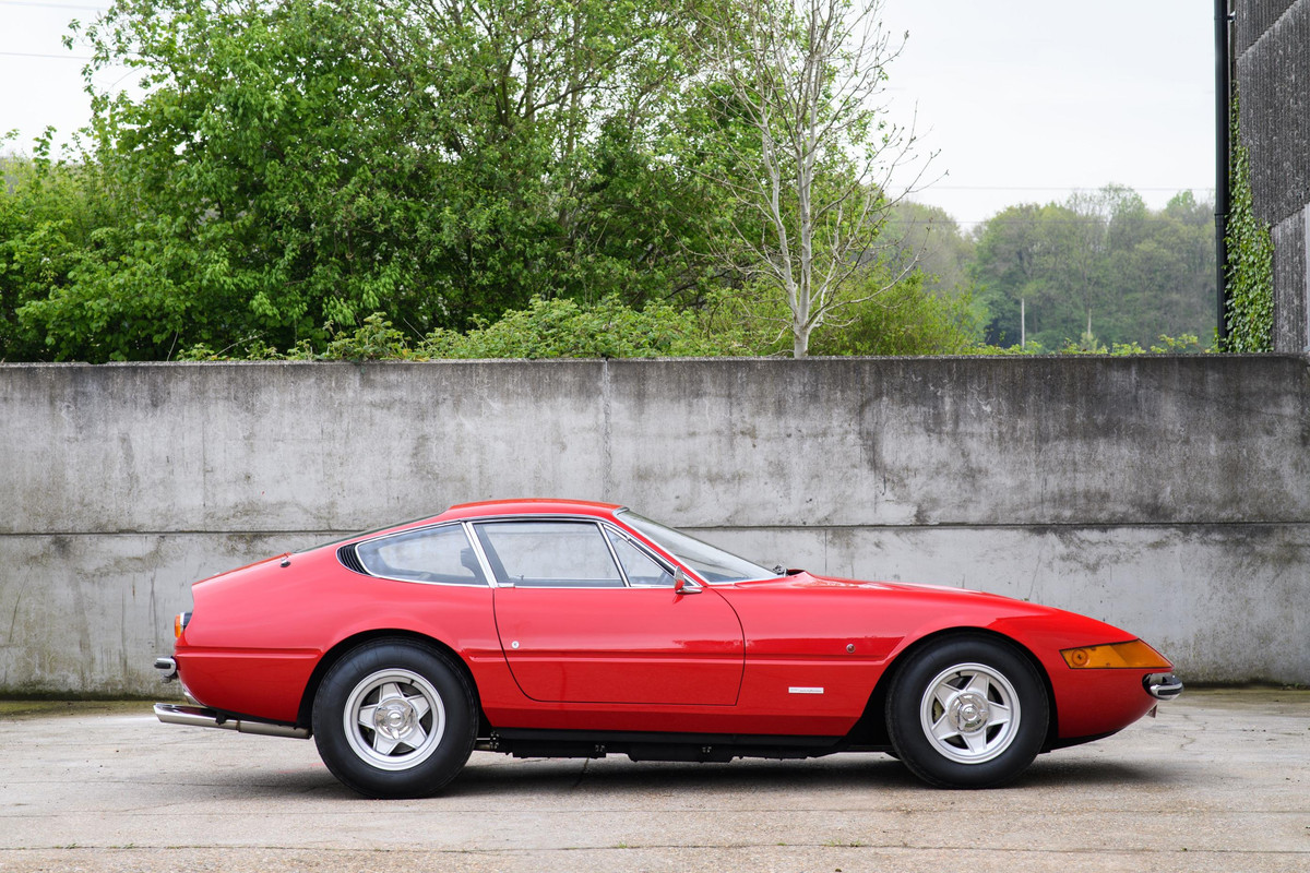 Elton John's 1972 Ferrari 365 GTB4 Daytona (14)