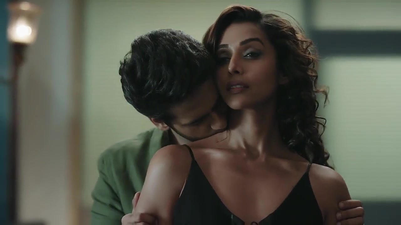 Ashram Fame Anupriya Goenka Hot Kissing Sex Scene From Fuh Se Fantasy 19872  | Hot Sex Picture