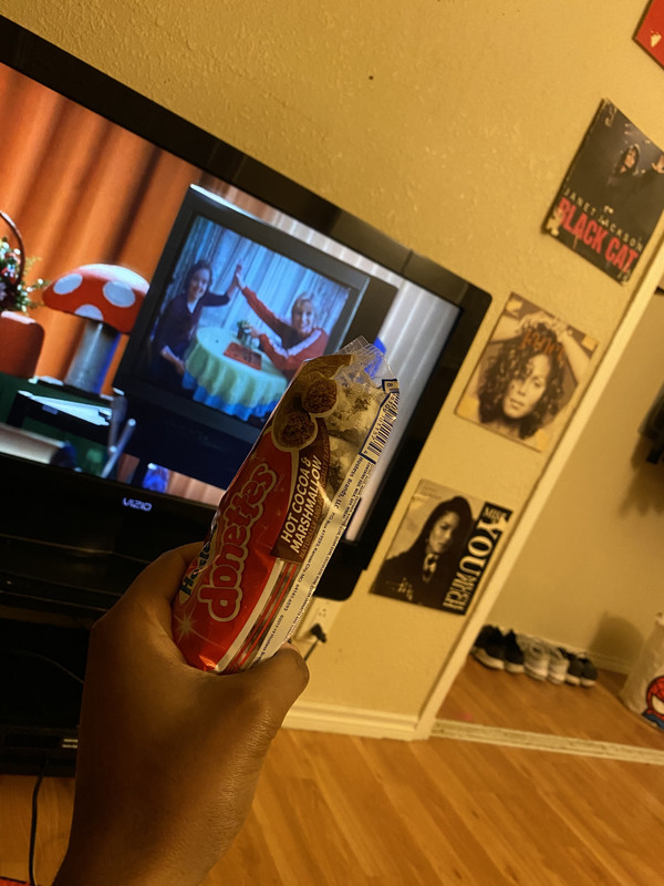 555326E4-4014-4ACB-B2B7-C9749B8211C7