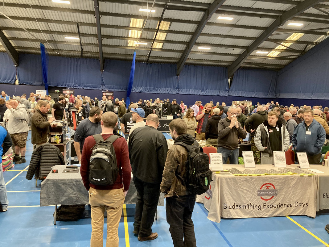 FC69213E-BFFE-498E-AF33-EE3807FAF37E