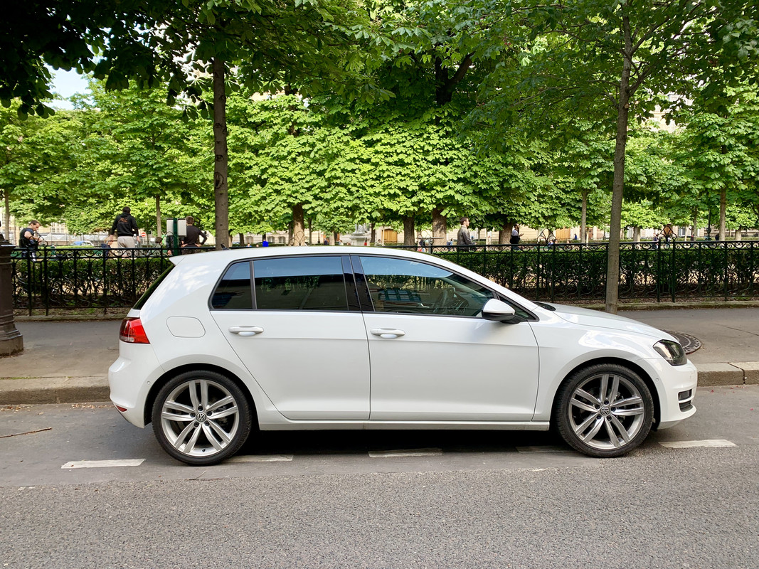 B79C853E-AF28-4BEE-8F62-FDF862BC4774