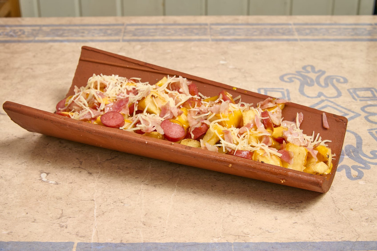 Tejas De Salchipapas, Bacon Y Queso