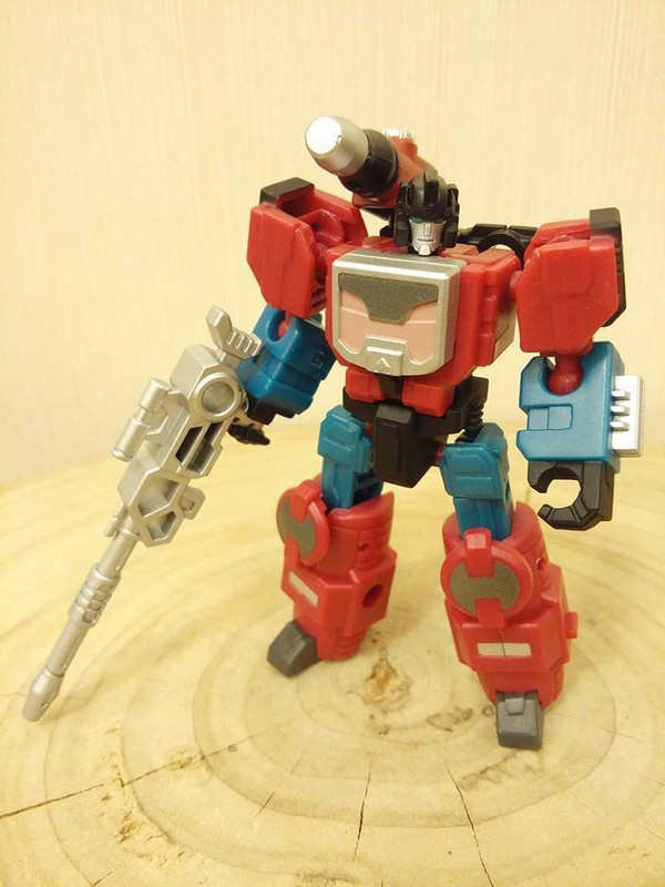 12189119_911229982296745_1215701028045372654_n