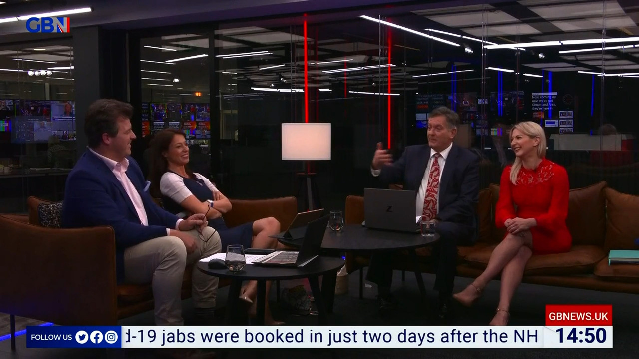 06.21 - 12.00.00 - DePiero & Halligan. What makes Britain tick. The n..._003.ts_snapshot_02.09.614