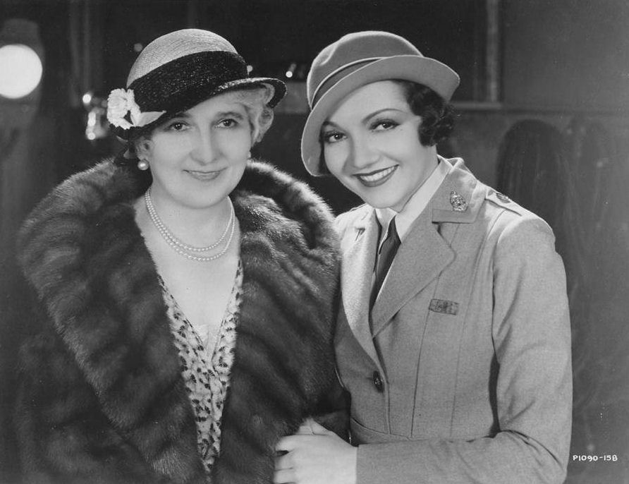 claudette_colbert_b70
