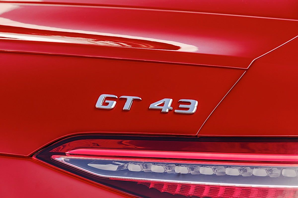 2019 Mercedes-AMG GT 4-door Coupé (16)