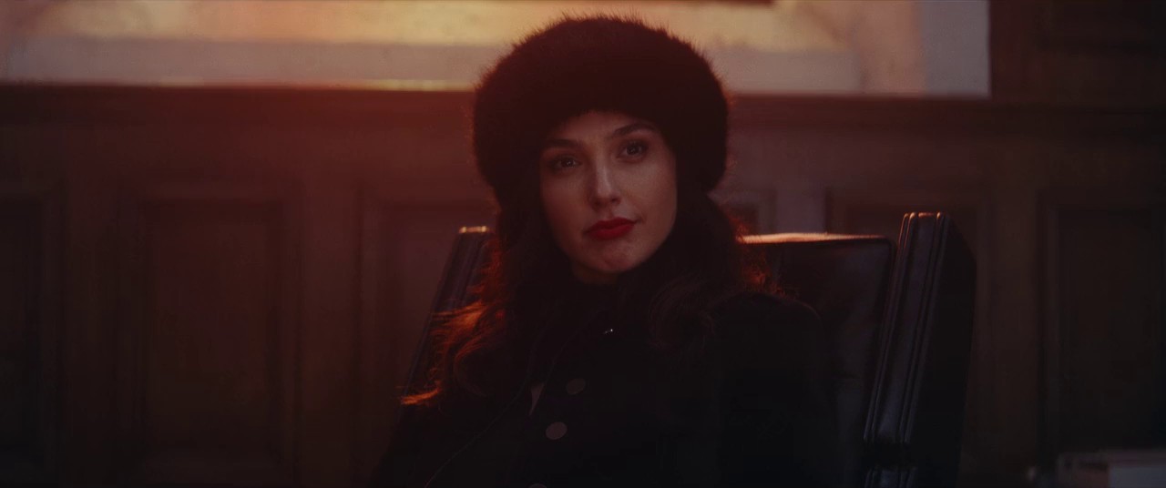 Red-Notice-2021-Hindi-English-720p-x264-AVC-AAC-2ch-MSub-mkv-0001