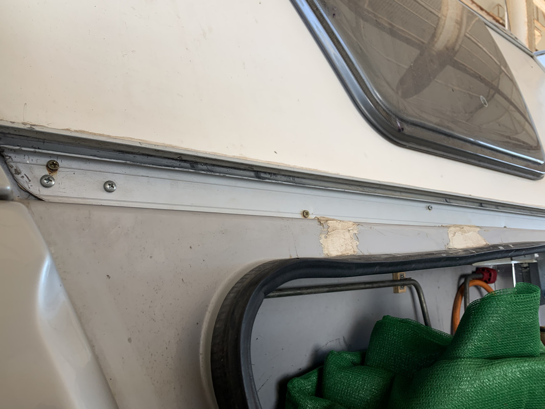 9BCD81C1-E7D8-4EA8-A684-6208AD79F0F4