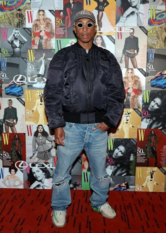 Pharrell At The Yeezy Season 4 Fashion Show In NYC (September 7, 2016) -  The Neptunes #1 fan site, all about Pharrell Williams and Chad Hugo