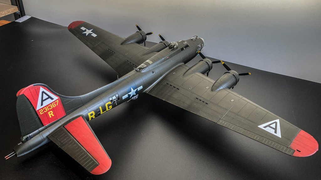 [HK Model] Boeing B-17G Flying Fortress  1/48 IMG-5298