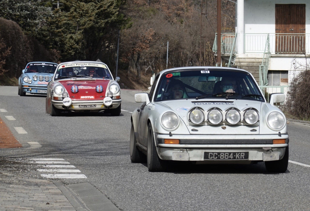 F4F65695-D2EE-4116-B8C8-0AB4CAC218DB