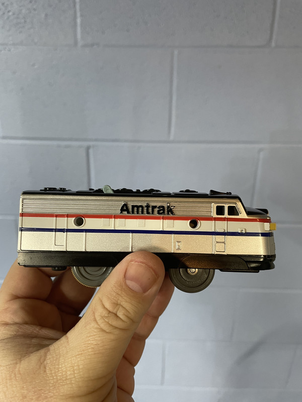 CAA758F2-3C5B-40E8-A3A5-91E35EF54121