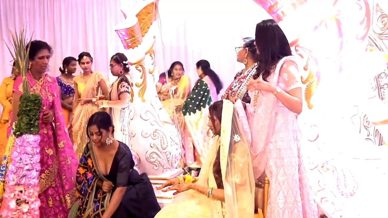 Wide boobs and cleavage show by mutiple girls during haldi.mp4_snapshot_00.01.400