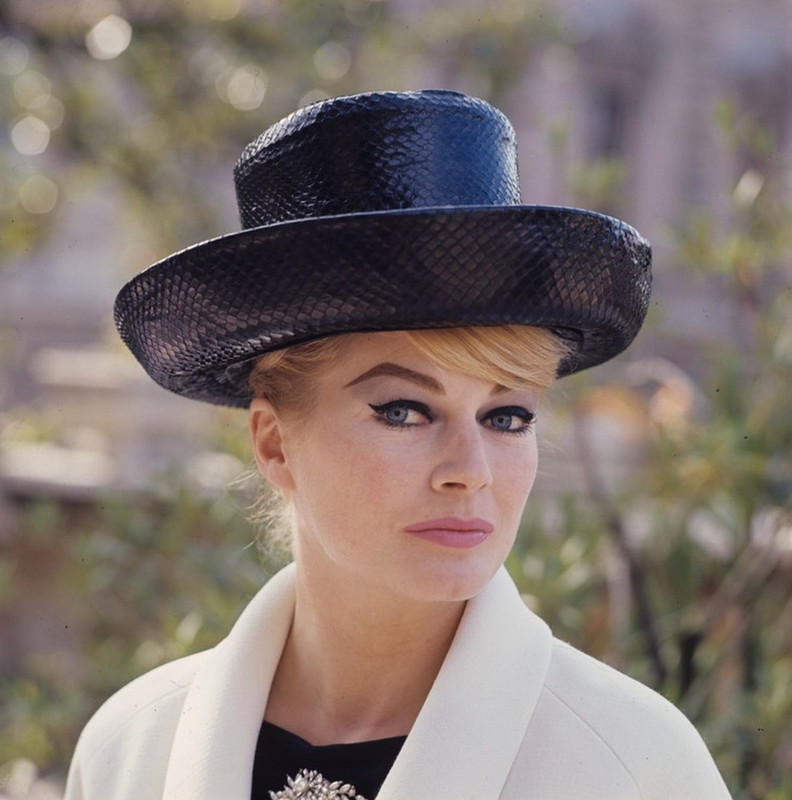 anita_ekberg_mc86