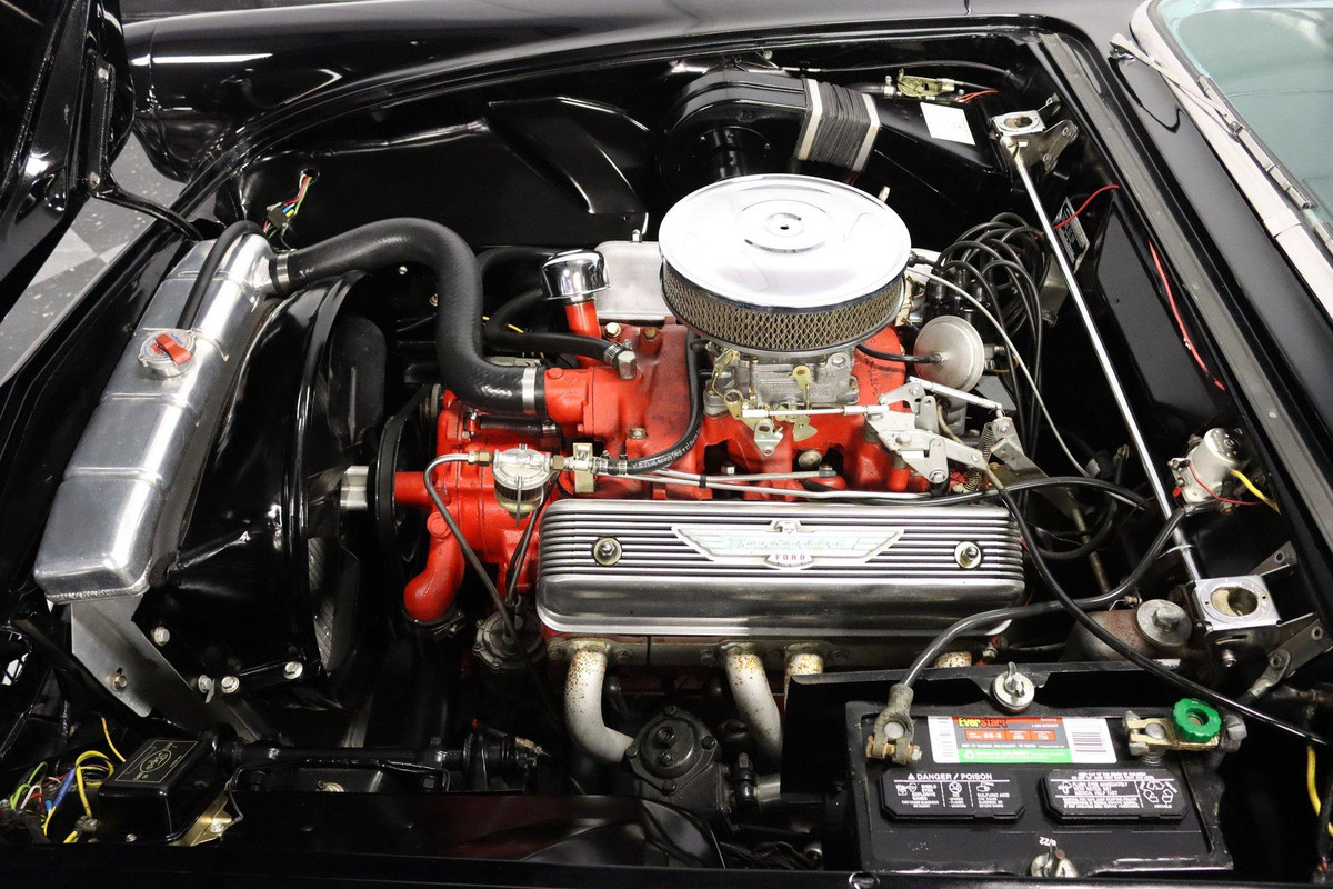 1955 Ford Thunderbird b