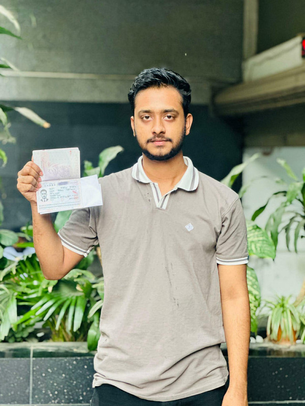 সাফল্যমণ্ডিত শিক্ষার্থী ৬