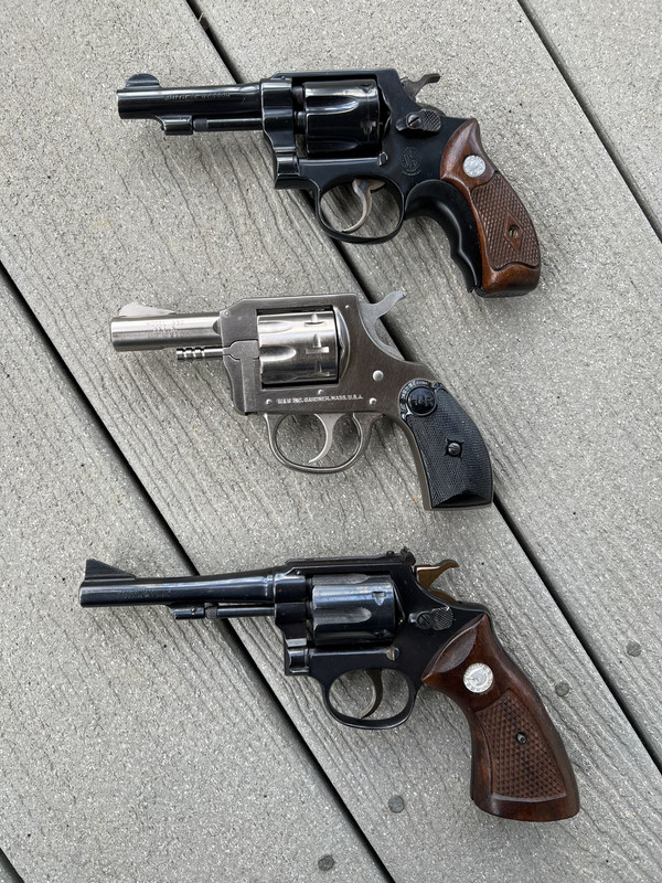 E12B1351-3FA0-4466-A26B-C57D4B998D2E