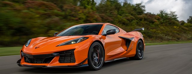 EXR-CORVETTE-C8-Z06-SLIDER-1.jpg