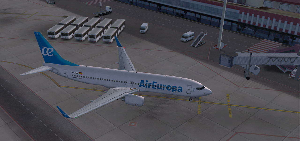 Air-Europa738-02.jpg