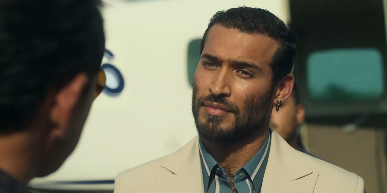 Narco-Saints (2022) Season 1 [Hindi + English] WebRip 480p 720p ESub - Complete Screenshot