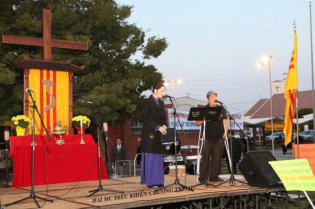 1483331_10202344944372206_1208794245_n (2)