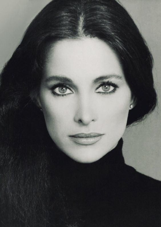 CONNIE-SELLECCA