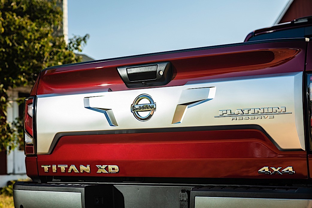 2020 Nissan TITAN XD (9)