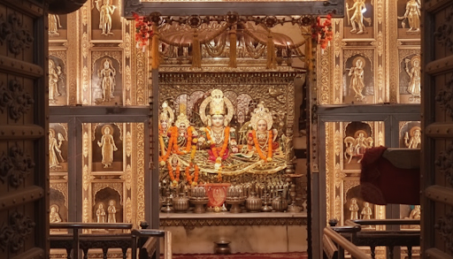 Kanak Bhawan — Sita-Ram royal darbar