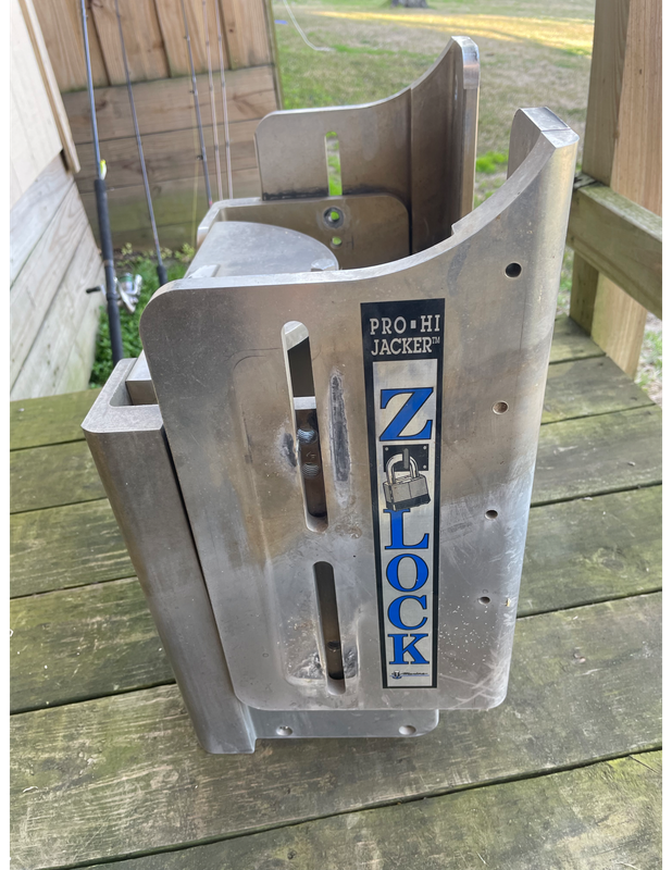 ProHi Jacker ZLock from T&H Marine 10” fixed JackPlate