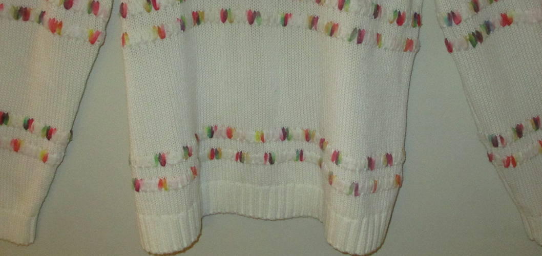 01talbotswhitesweaterfrontbottomclose