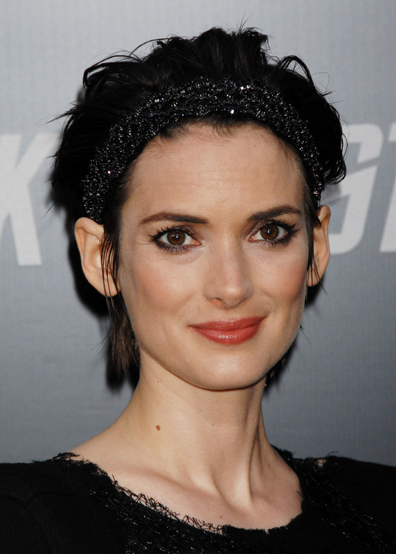 [Image: Winona-Ryder-HQCelebrities-com-72.jpg]