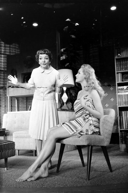 Julie_Newmar_mc24