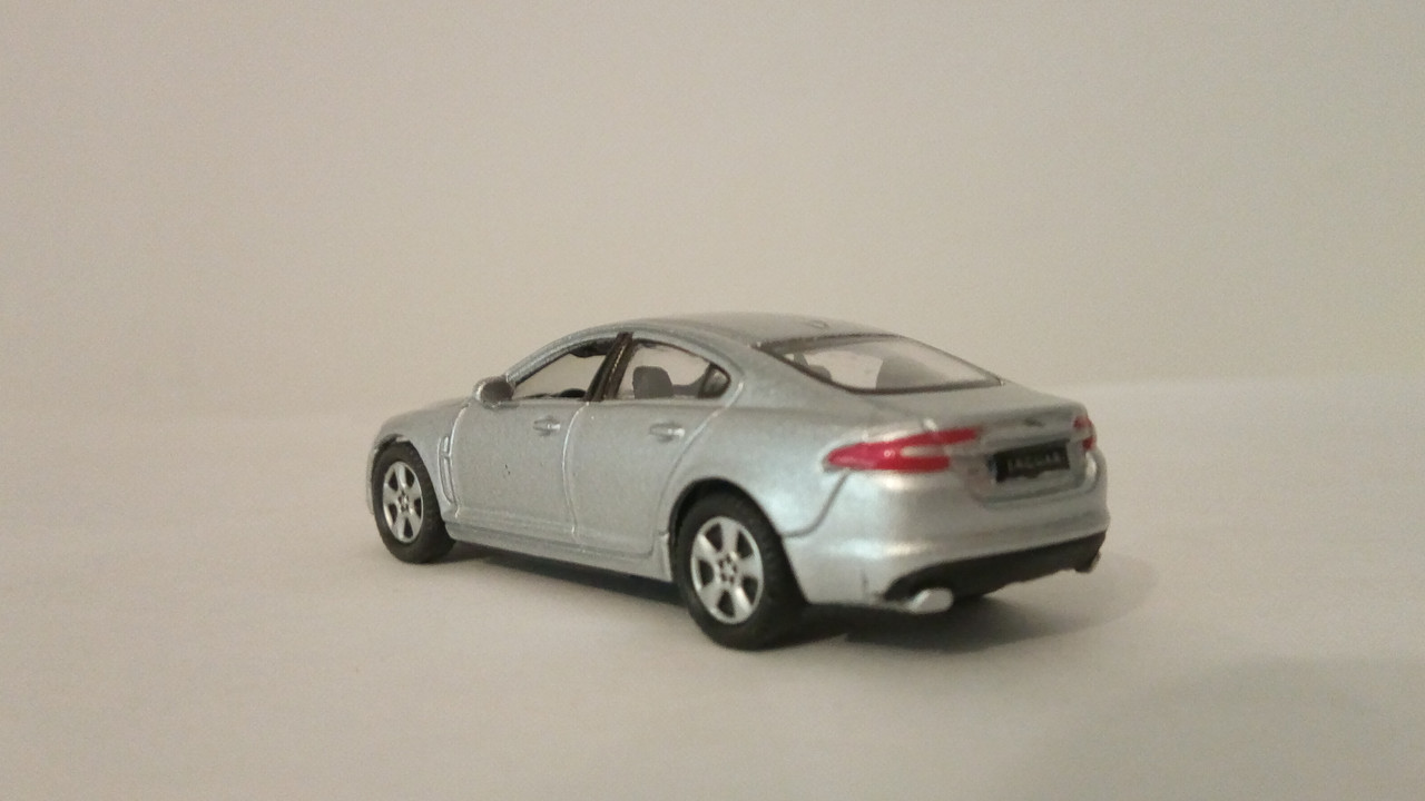 Mcht (8208)