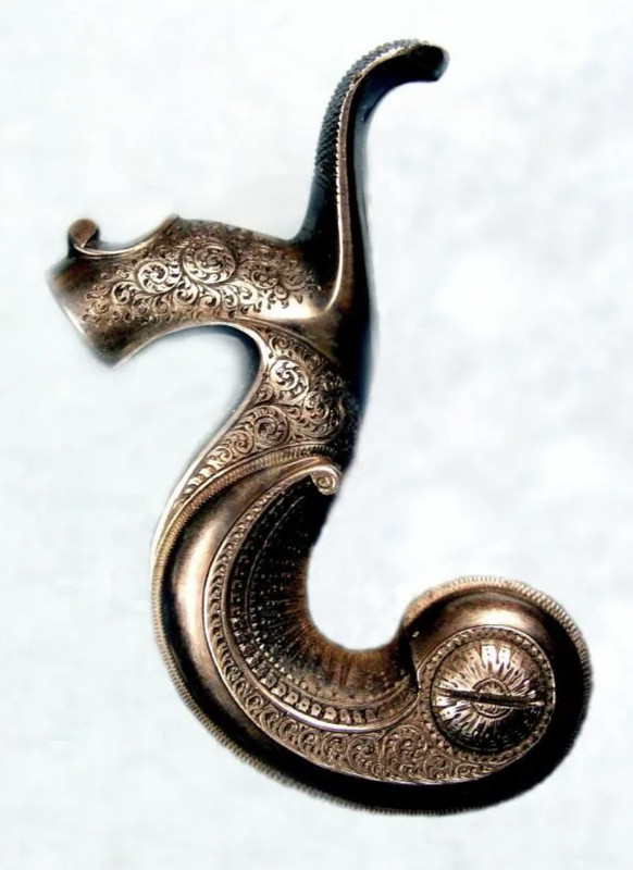 B2446B7E-AB14-4524-8119-C65A5A5A2F4C