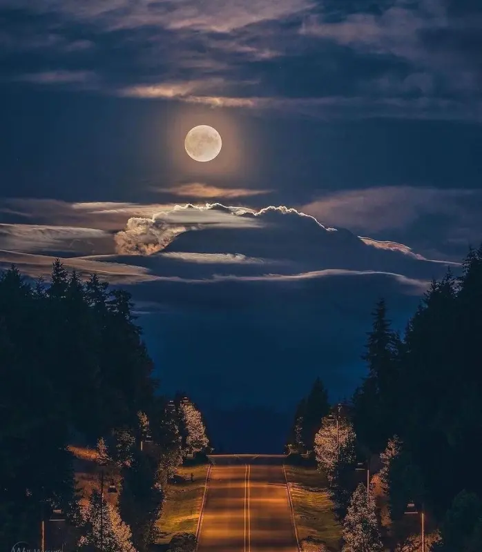 луна