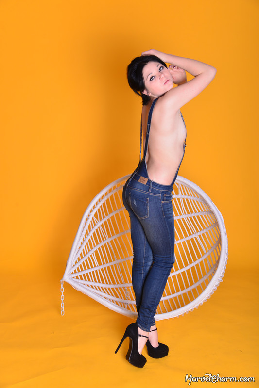 MarvelCharm_Valensia-Overalls-003