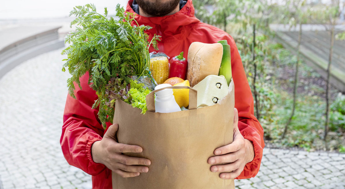 How Food Delivery Services Source Fresh Ingredients?