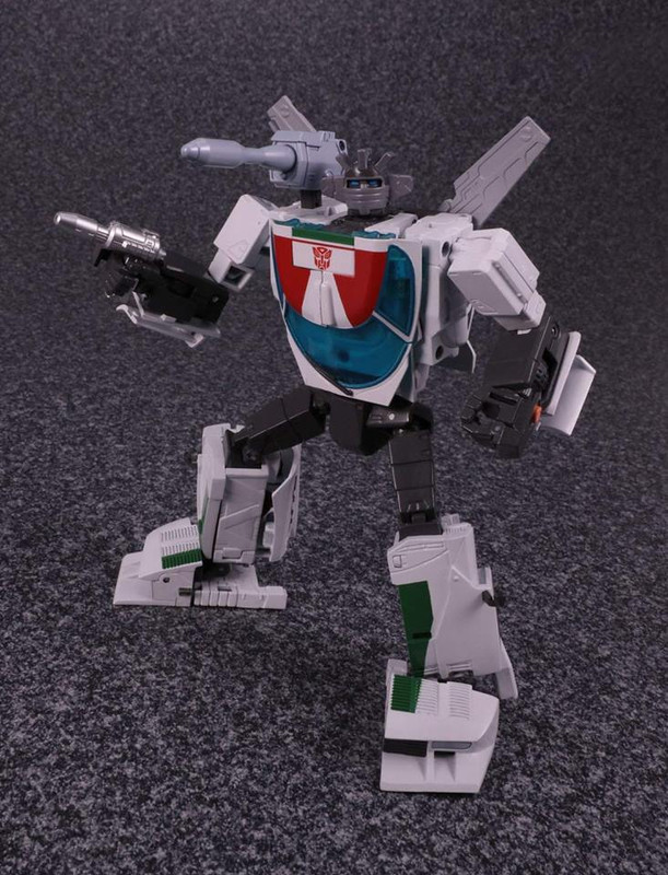 MP20-Plus-Wheeljack-04