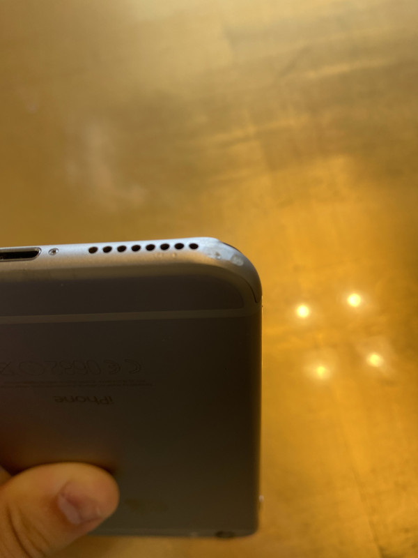 iPhone 6 Plus 16gb argento ammaccatura inferiore destro