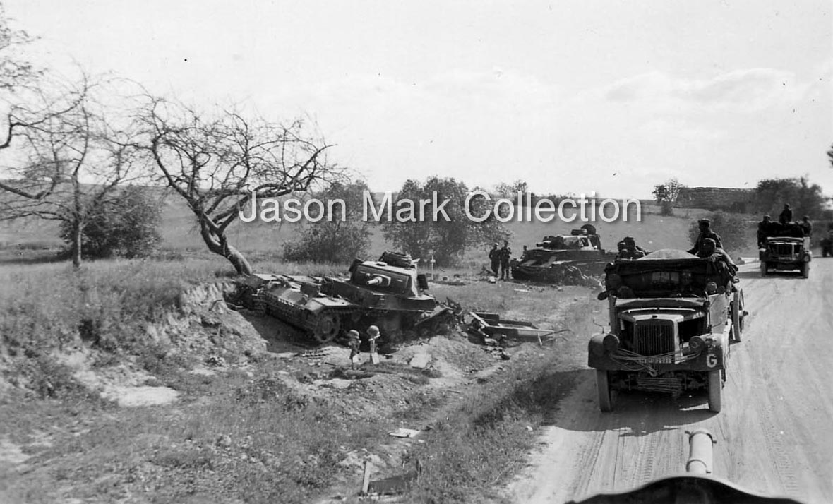 PzKpfw III     281     17 PD.jpg     Олесин