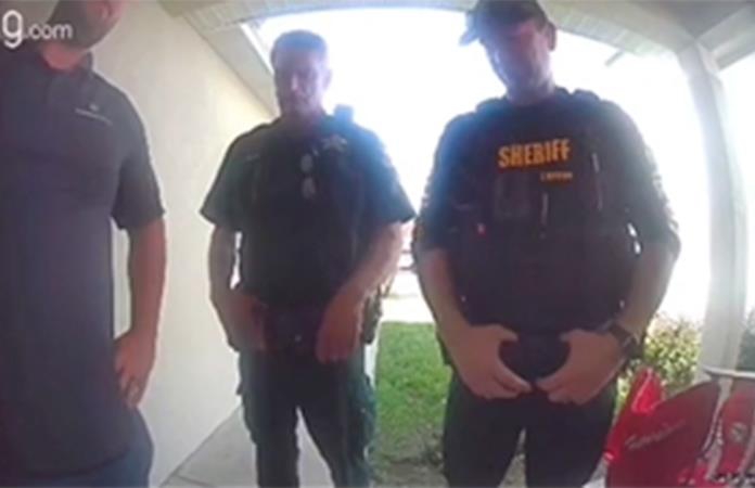 Tiktok: policías se confunden de domicilio e intentan desalojar a la mujer equivocada