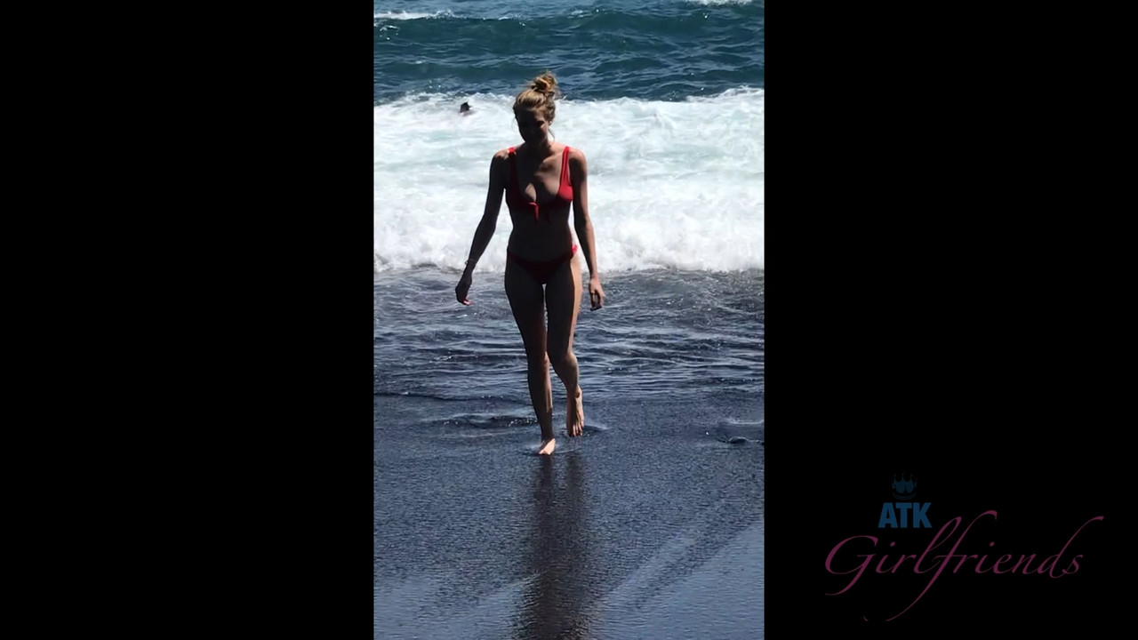 ALane - ATKG!rlfr!3nd$ - 091319 HD.mp4_snapshot_03.22.302