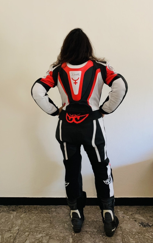 E7972B03-B136-49E9-A8F0-690FE134F0E1