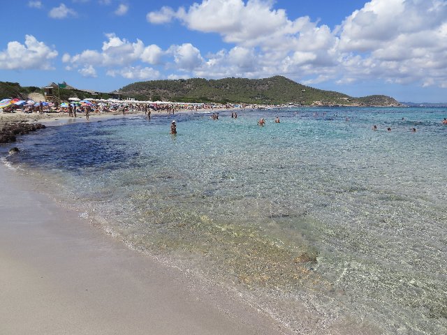 La otra Ibiza - Blogs de España - DIA 8 (Domingo 16/08/2015): Es Cavallet y The Beachouse (2)