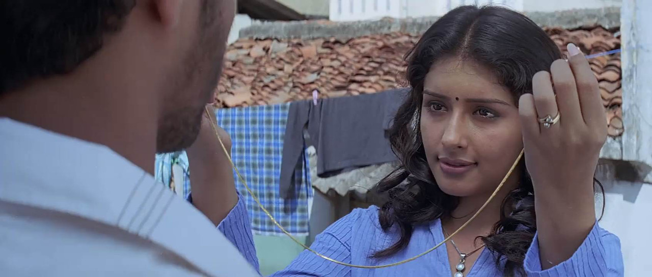 Arinthum Ariyamalum 2005 BluRay [Tamil] 480p, 720p ESub Screenshot